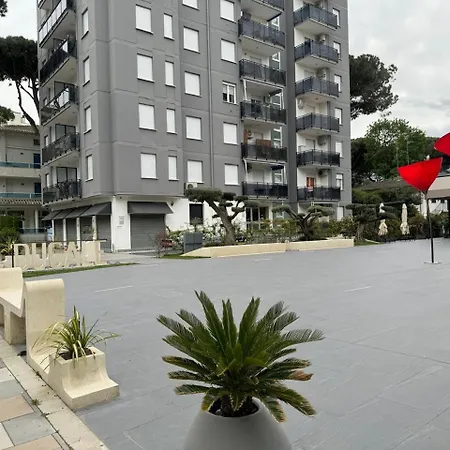Girasole Lido Degli Estensi *